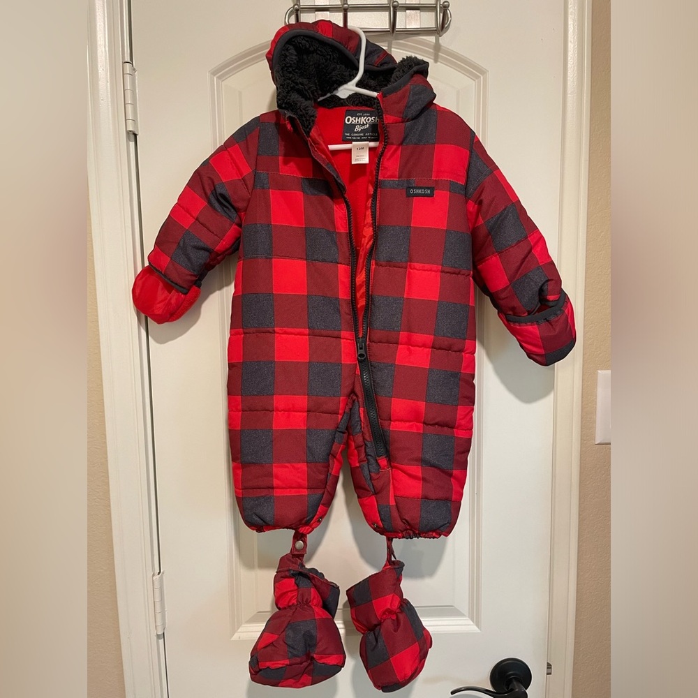 Kids OSHKOSH snowsuit
